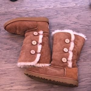 Ugg boots size 4